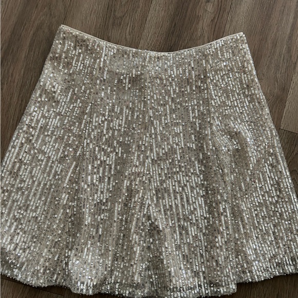 LOFT Silver Sequin Skirt - Picture 4 of 6